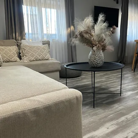 Marvellous 2 Bedrooms Attic In The Old Town Διαμέρισμα