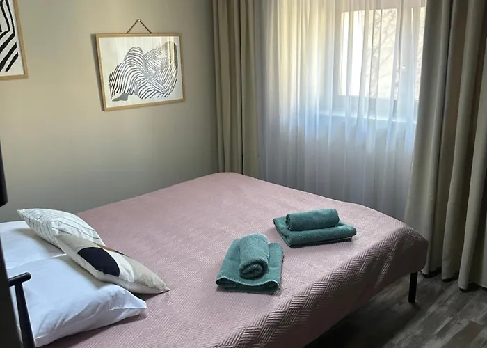 Marvellous 2 Bedrooms Attic In The Old Town Bucarest