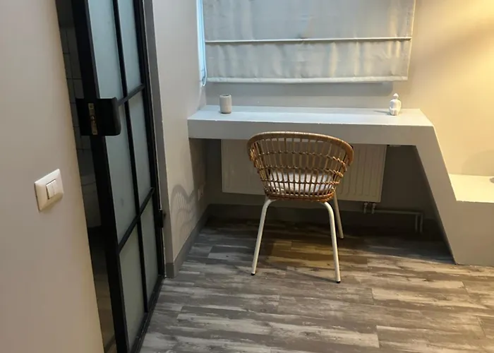 Marvellous 2 Bedrooms Attic In The Old Town Appartamento *