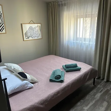 Marvellous 2 Bedrooms Attic In The Old Town Bucharest