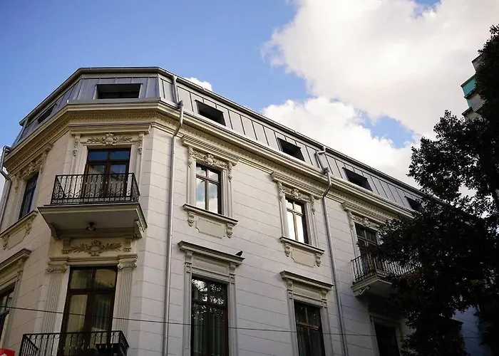 Apartament Marvellous 2 Bedrooms Attic In The Old Town Bukareszt