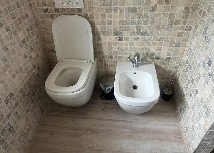 Marvellous 2 Bedrooms Attic In The Old Town * Bukareszt